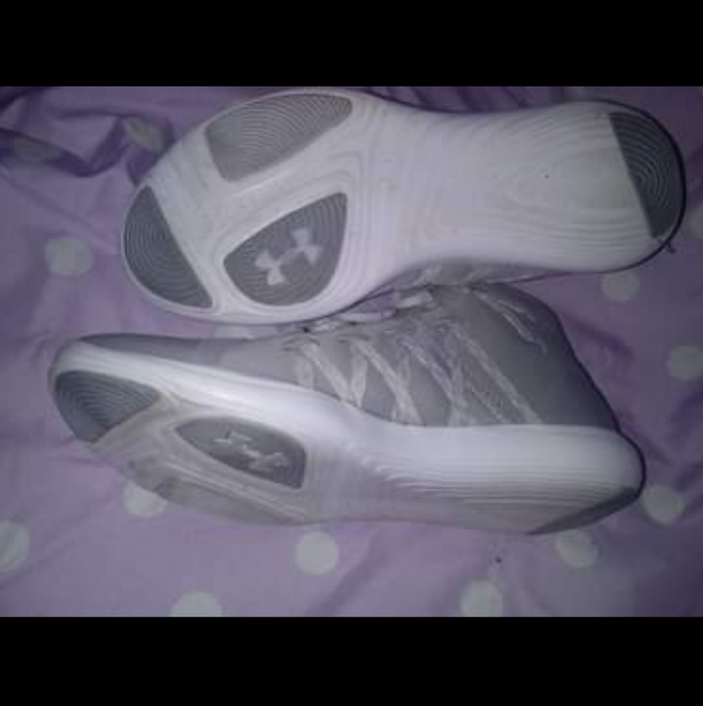 Size 7 Under Armour Athletic shoes NEW